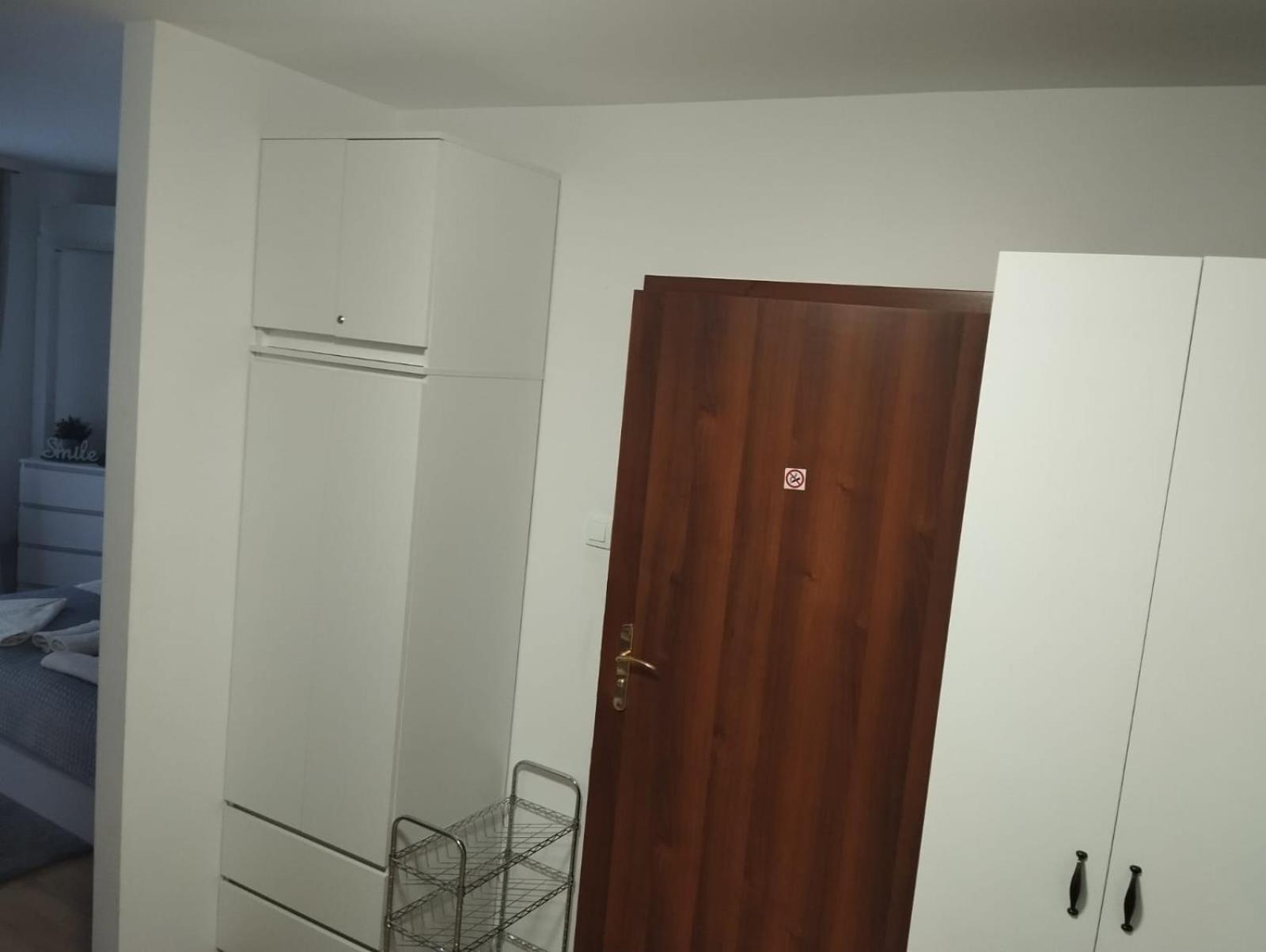 Arya Apartment โควอบเซก ภายนอก รูปภาพ